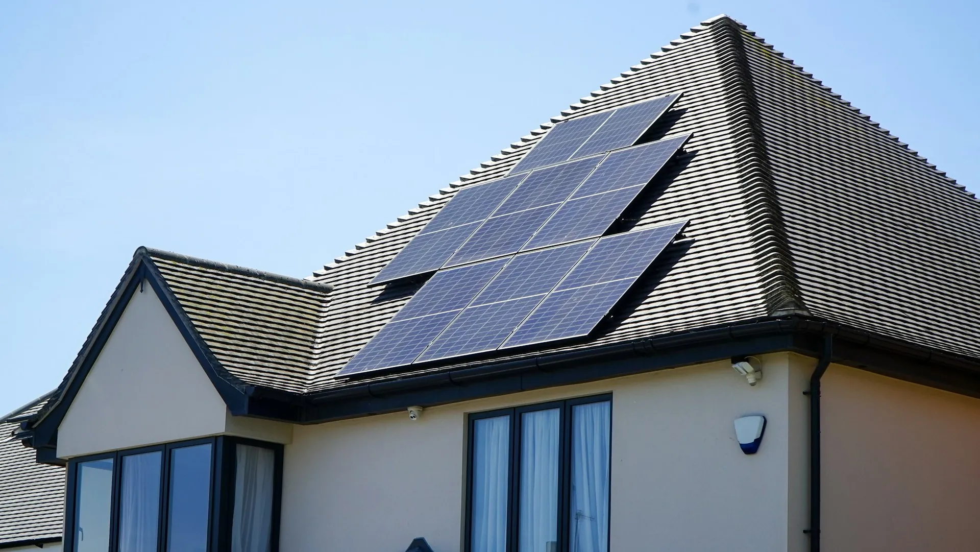 A California home with rooftop solar panels